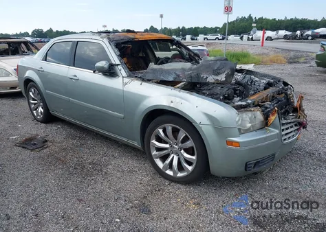 2005 Chrysler 300 Touring from USA, damaged, VIN 2C3JA53G15H592300